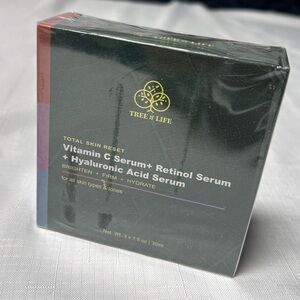 Tree of Life Vitamin C, Retinol, and Hyaluronic Acid Skincare Serum Set